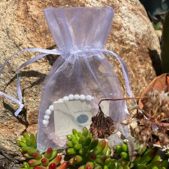 Rose Quartz Lava Stone Bracelet - Picture 11 of 12